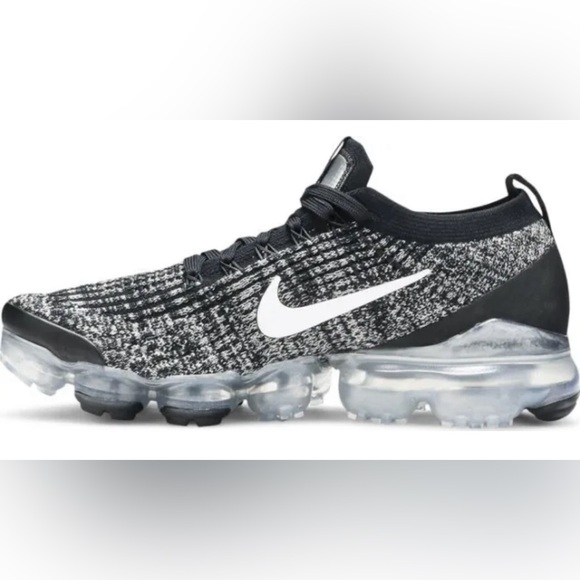 Nike Air VaporMax Flyknit 3 Oreo Size 6.5 - Picture 2 of 4